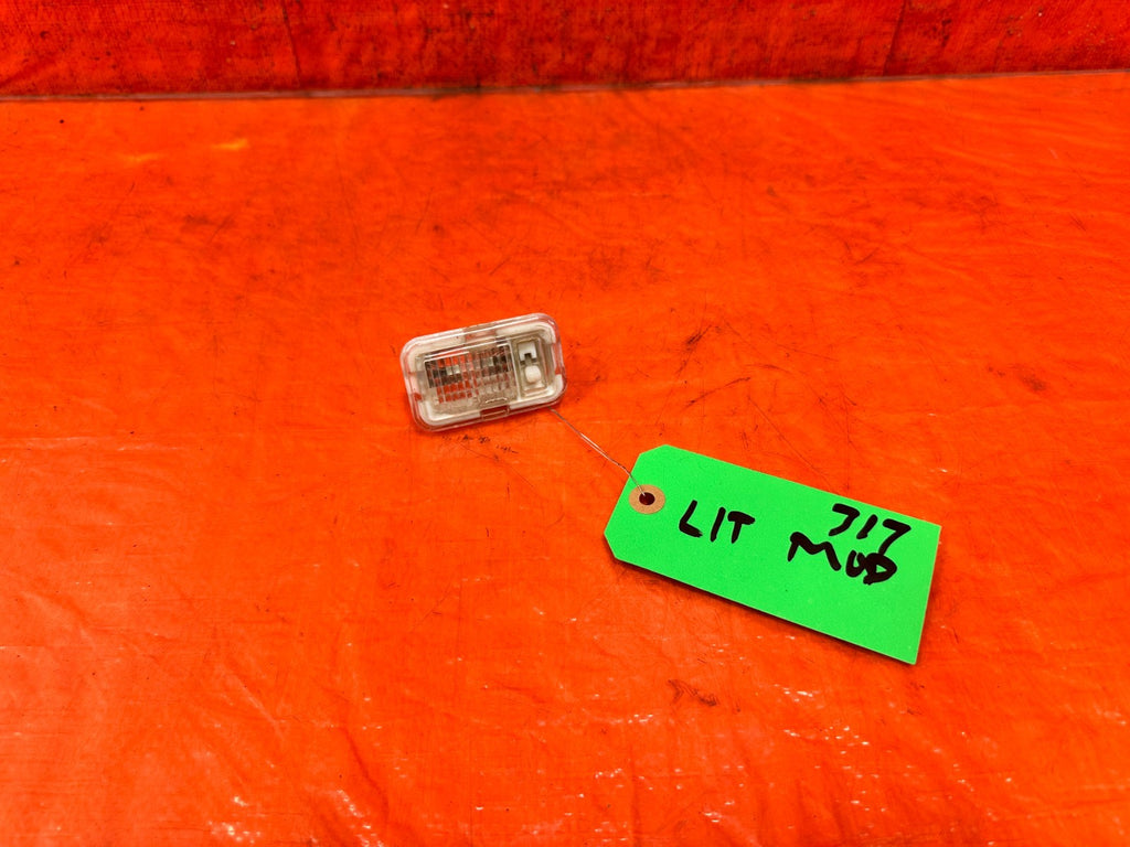 90 91 HONDA CIVIC HATCHBACK   REAR INTERIOR TRUNK LIGHT LAMP   OEM 3170