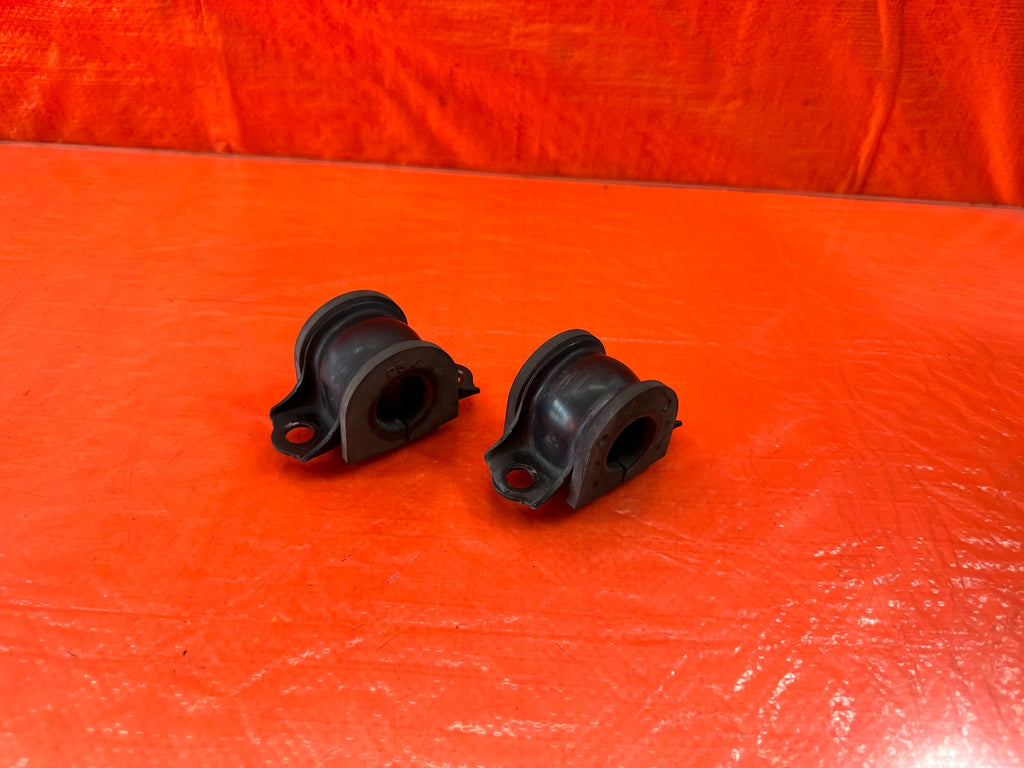 04 08 ACURA TSX   FRONT SWAY STABILIZER BAR BUSHINGS AND BRACKETS   OEM #1960