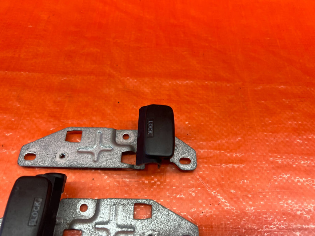 97 01 HONDA PRELUDE   INTERIOR DOOR LOCK KNOB SET LEFT RIGHT KNOBS   OEM #1417
