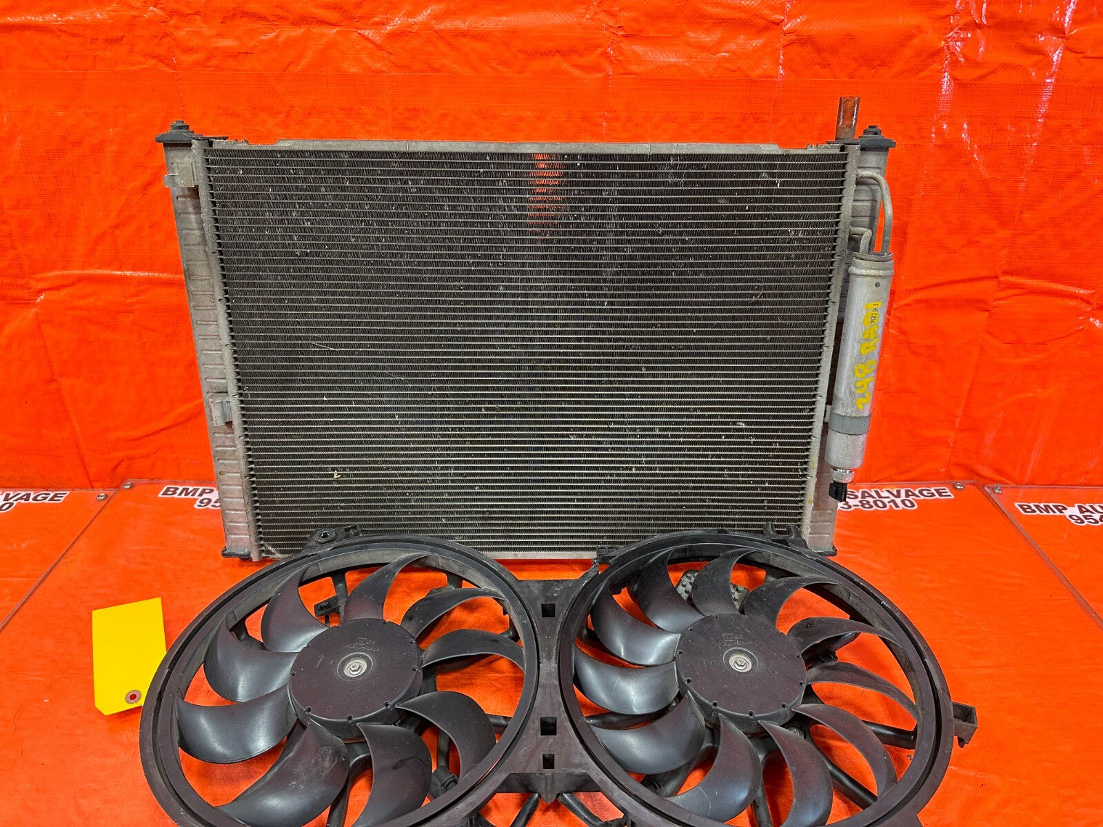 08 15 INFINITI G37 & Q60   6 SPEED MANUAL ONLY   RADIATOR W/ BOTH FANS OEM #24815