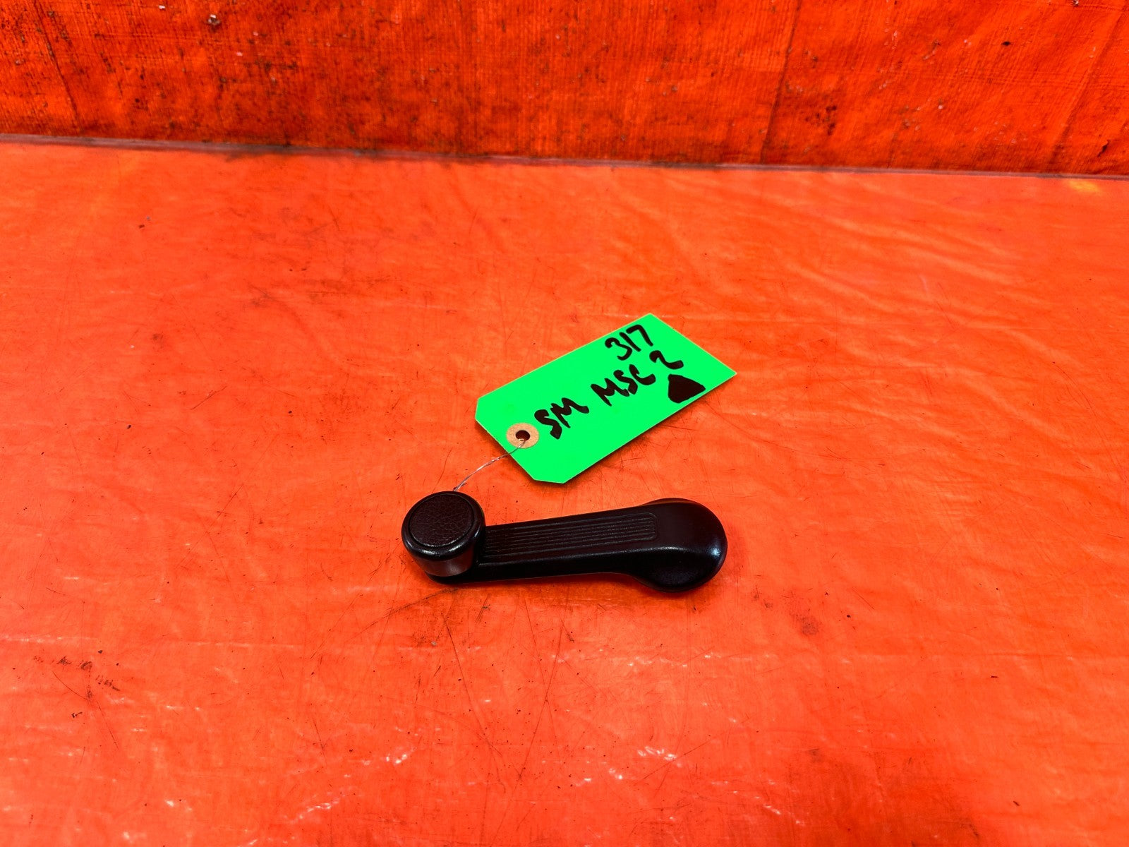 90 91 HONDA CIVIC HATCHBACK   RIGHT WINDOW CRANK ROLL UP HANDLE   OEM 3170