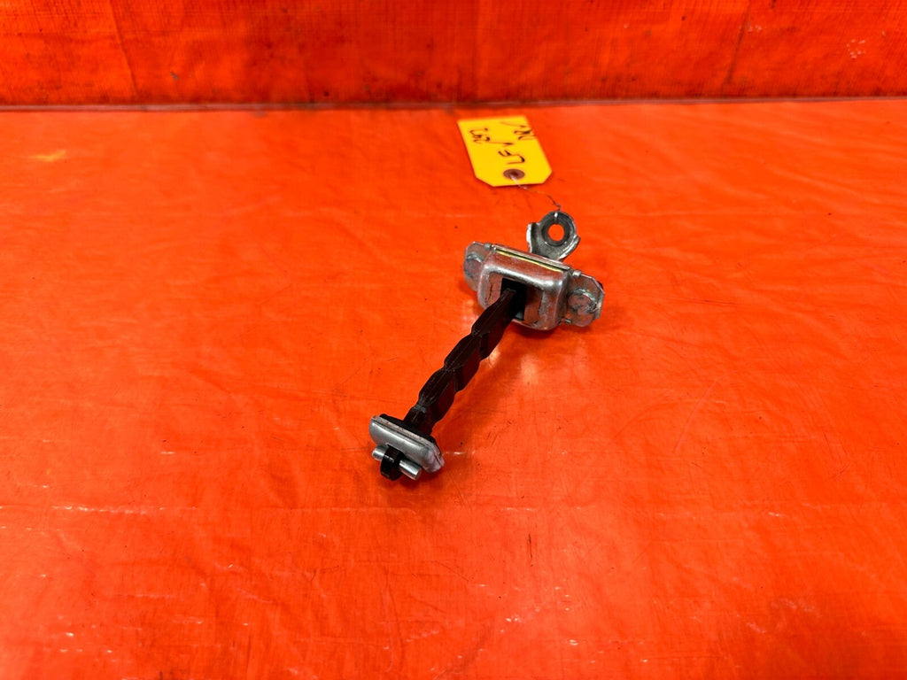 13 20 SUBARU BRZ   DRIVER LEFT FRONT DOOR CHECKER HINGE ARM STOPPER   OEM #2921