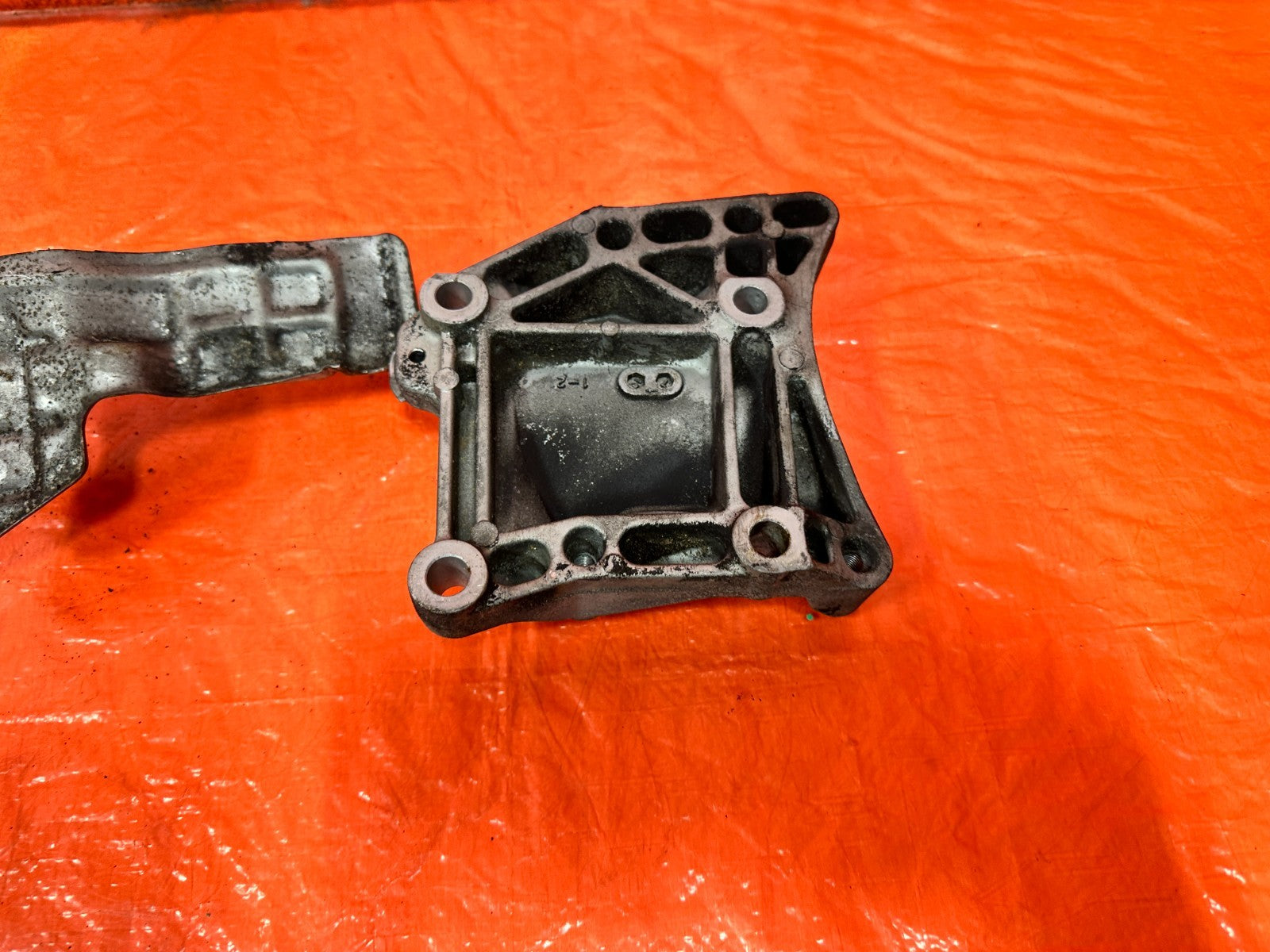 97 01 HONDA PRELUDE BASE & SH   H22A4 HVAC AC MOUNTING BRACKET OEM FACTORY 3234