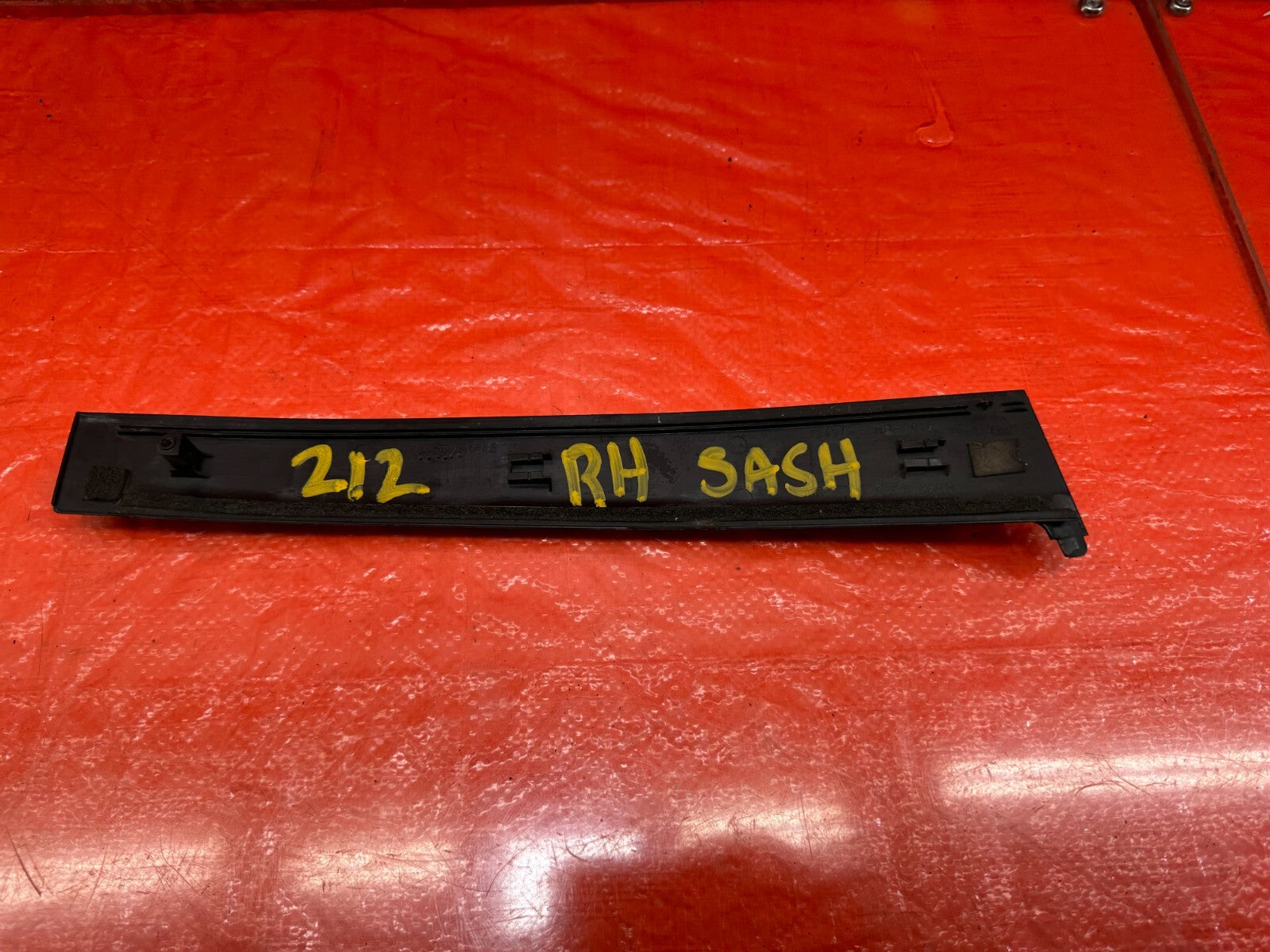 02 06 ACURA RSX   RIGHT DOOR SASH PILLAR TRIM   PASSENGER SIDE   OEM #2127