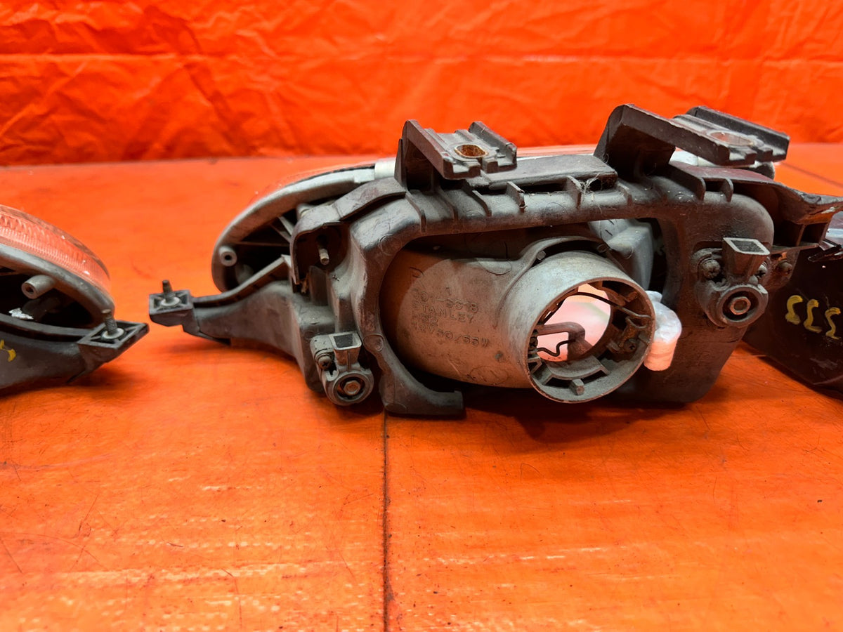 1992-1995 HONDA CIVIC 2D 3D HEADLIGHTS CORNER LIGHTS PAIR SET OEM #33314