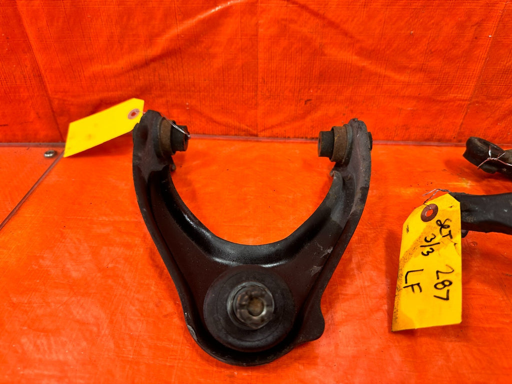 96 00 HONDA CIVIC   DX CX LX GX   DRIVER LEFT FRONT SPINDLE KNUCKLE HUB OEM 2879