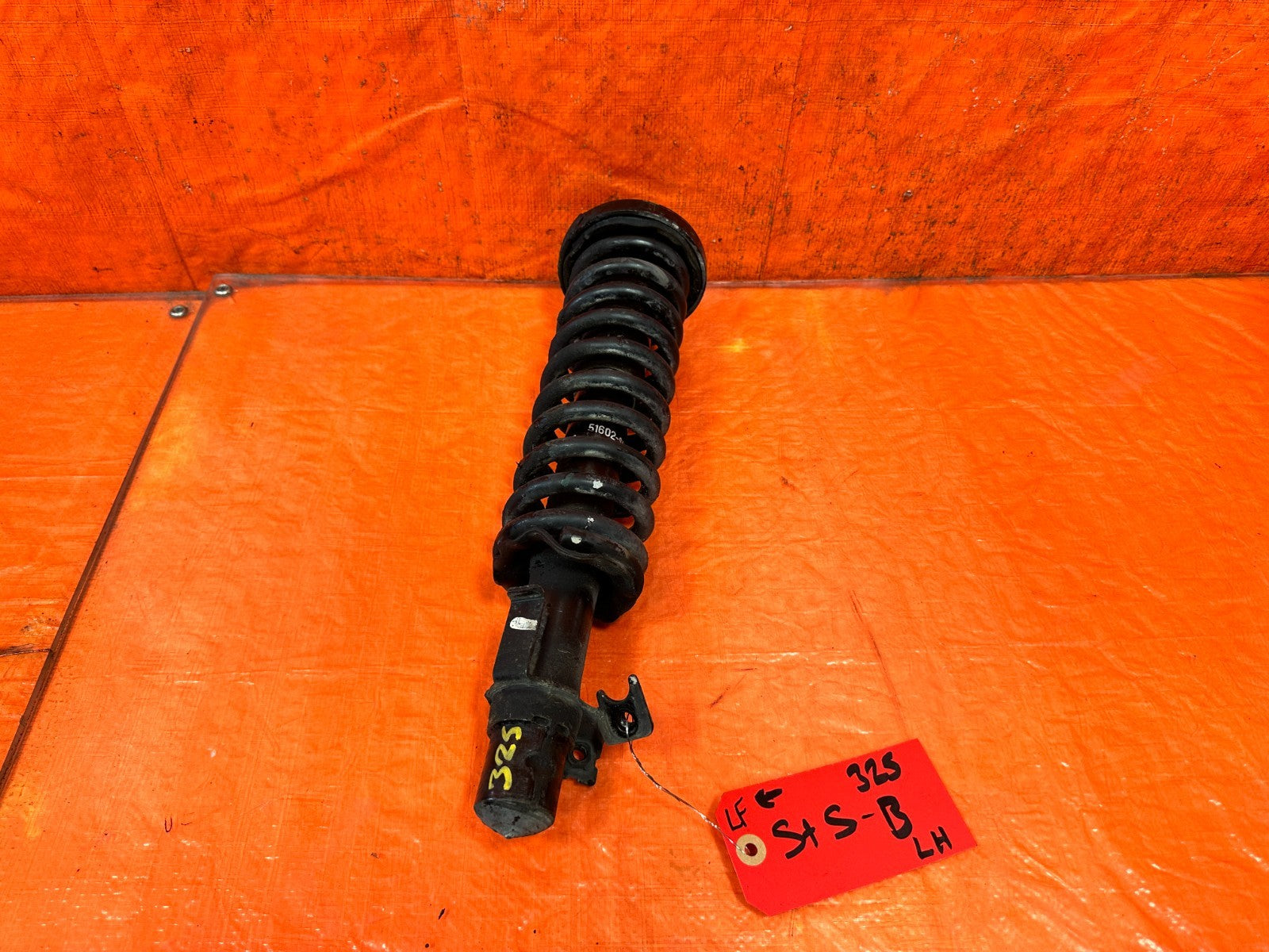 90 91 HONDA CIVIC HATCH FRONT SHOCKS & SPRINGS LEFT AND RIGHT FACTORY OEM 32514