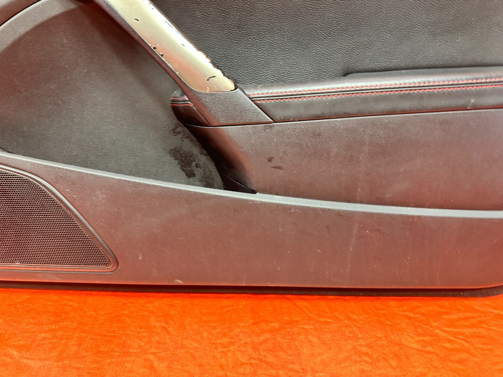 13 16 HYUNDAI GENESIS COUPE   R SPEC   LEFT AND RIGHT DOOR PANELS CARDS LINERS3
