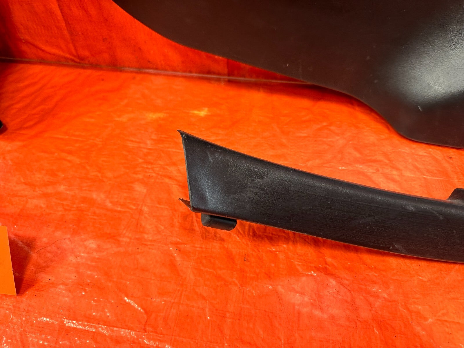 94 01 ACURA INTEGRA   2D   REAR TAIL GATE TAILGATE LINING TRIM PLASTIC OEM #2819