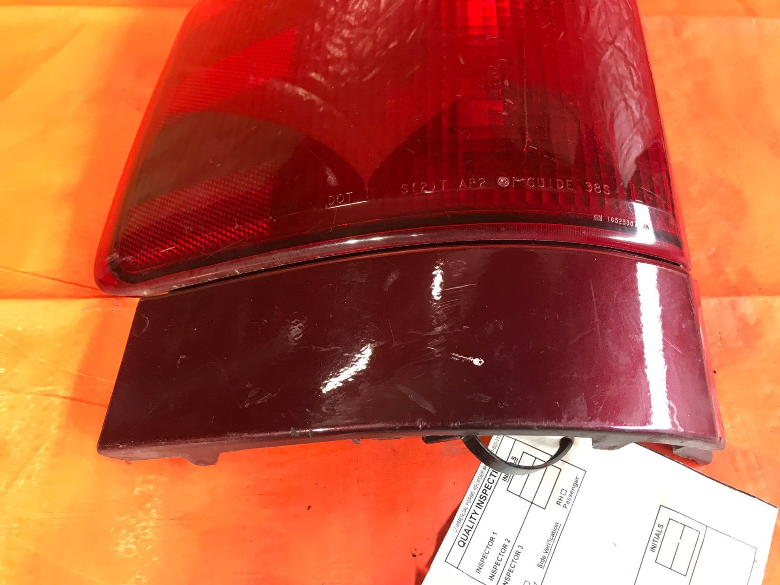 OEM 2006 06 GENERAL MOTORS GMC ENVOY DRIVER LEFT TAIL LIGHT LAMP 15070903 1