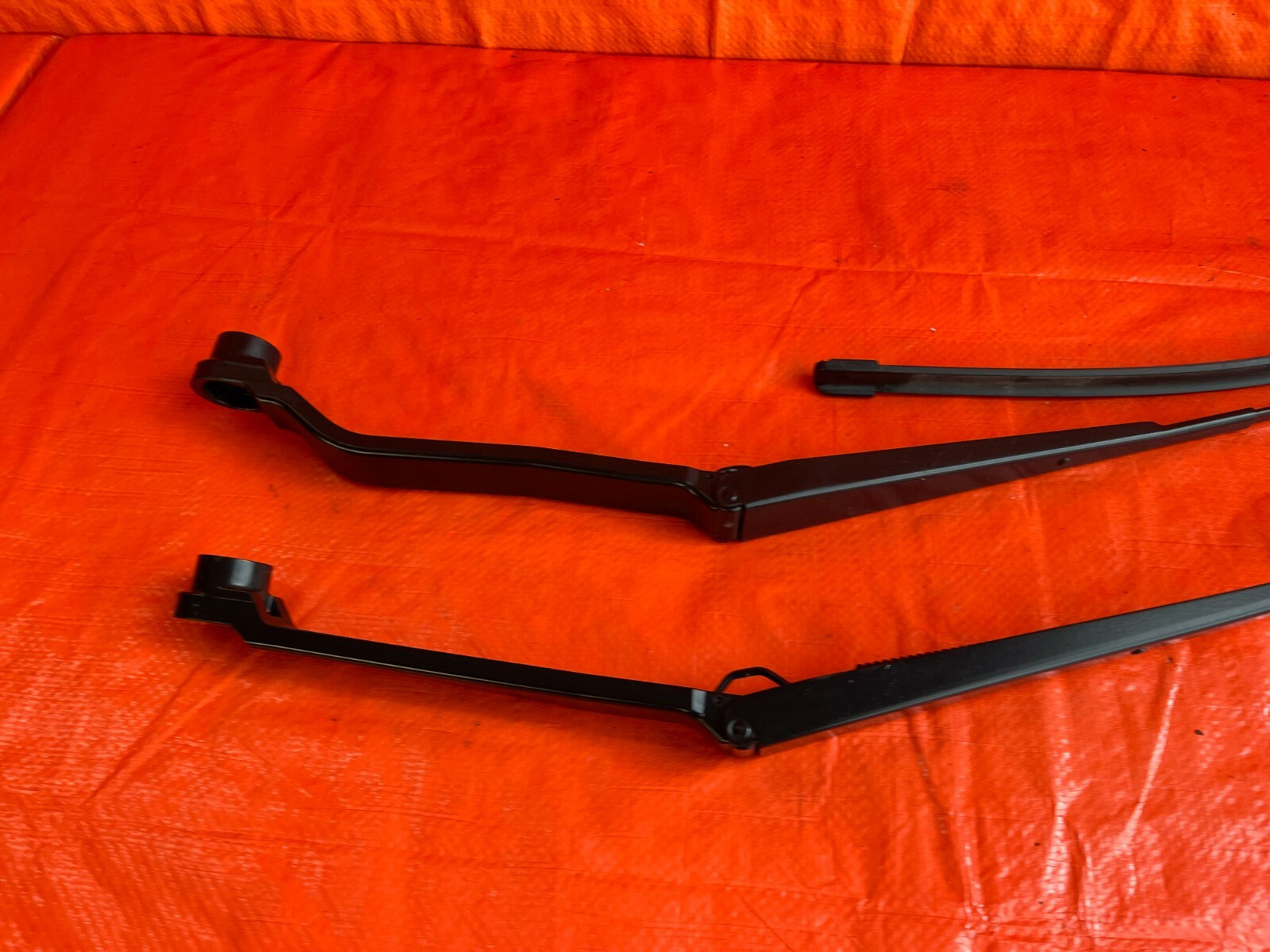 09 14 SUBARU IMPREZA WRX STi SEDAN   WINDSHIELD WIPER ARMS LEFT RIGHT SET OEM 747