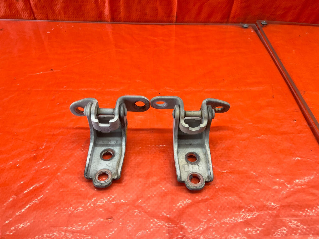 02 06 ACURA RSX   DRIVER LEFT FRONT DOOR HINGE SET UPPER LOWER   OEM #1400