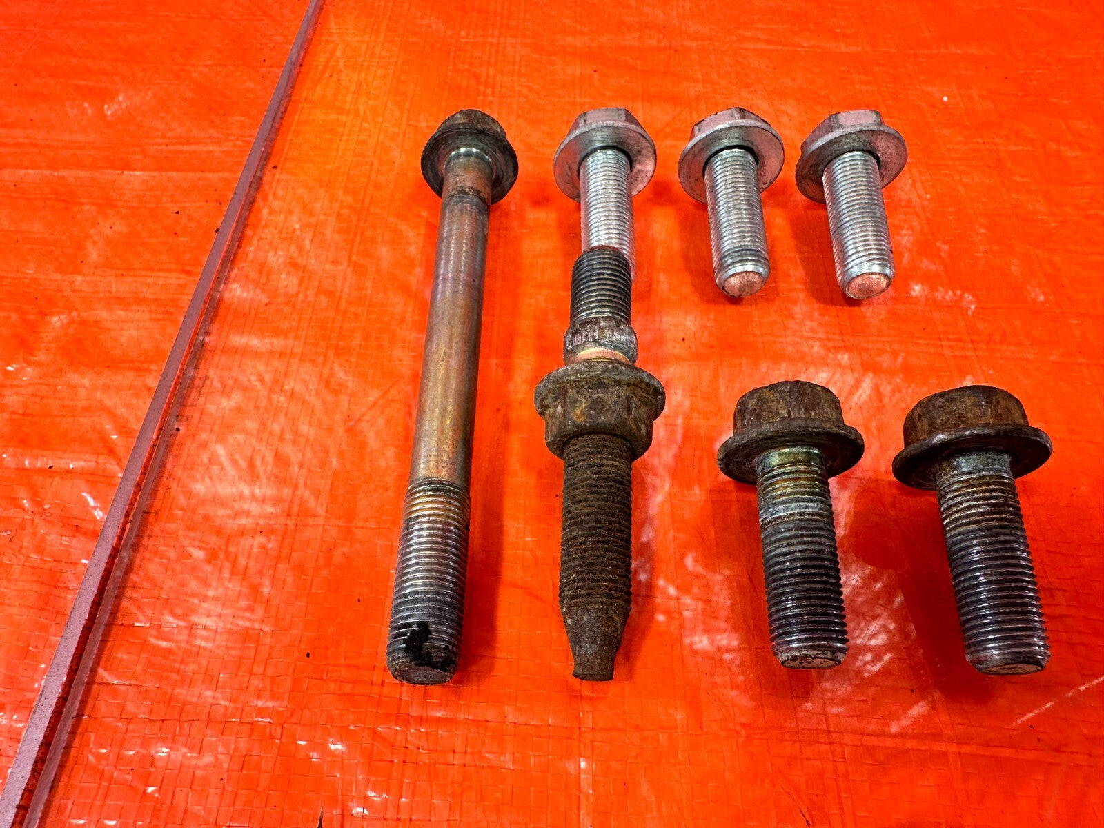 02 06 ACURA RSX   MANUAL TRANSMISSION   DRIVER LEFT MOUNT BOLTS HARDWARE   #2716