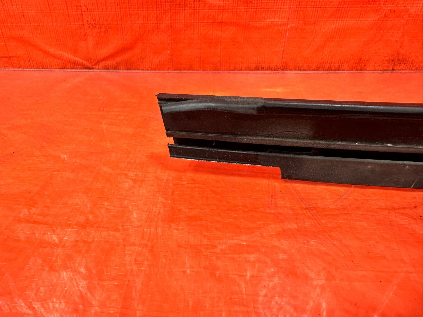 92 96 HONDA PRELUDE   DRIVER LEFT DOOR SASH TRIM MOLDING STRIP B PILLAR OEM 2738