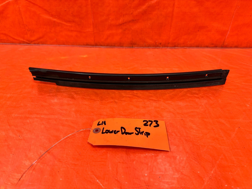 92 96 HONDA PRELUDE   DRIVER LEFT DOOR SASH TRIM MOLDING STRIP B PILLAR OEM 2730