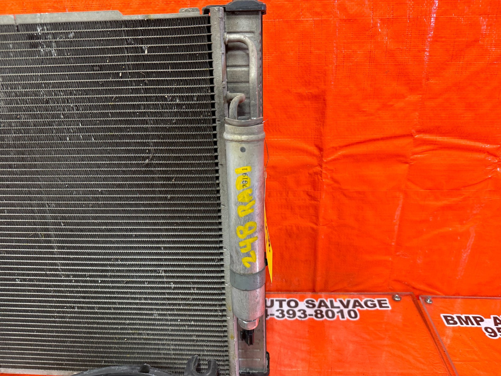 08 15 INFINITI G37 & Q60   6 SPEED MANUAL ONLY   RADIATOR W/ BOTH FANS OEM #24816