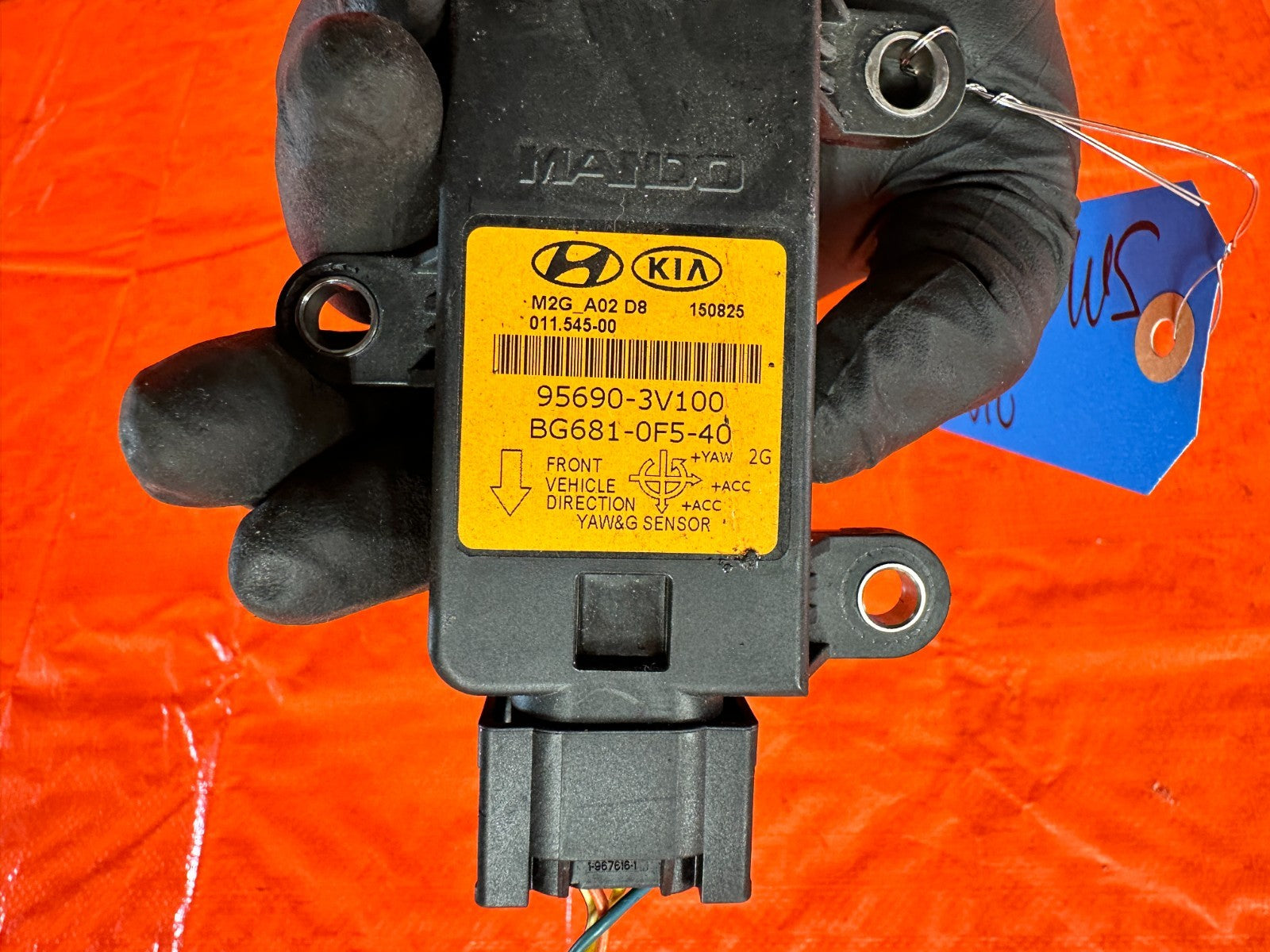 2016 16 HYUNDAI GENESIS COUPE 3.8L   YAW RATE SENSOR   95690 3V100   OEM #3181