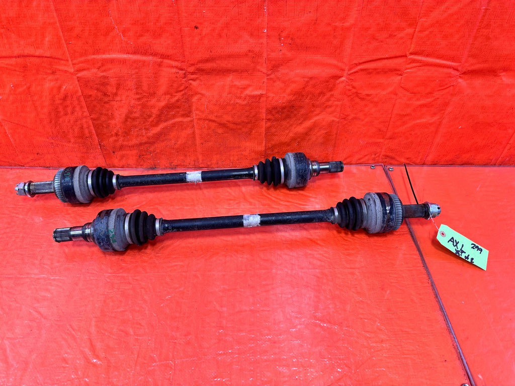 13 16 HYUNDAI GENESIS COUPE 3.8L   AUTO TRANS   LEFT AND RIGHT AXLES OEM 2991