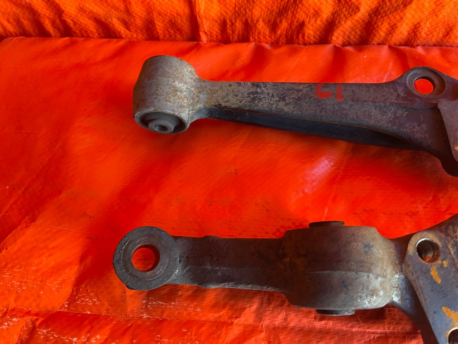 88 91 HONDA CRX   FRONT   LOWER CONTROL ARM SET   ARMS LEFT AND RIGHT   OEM #614