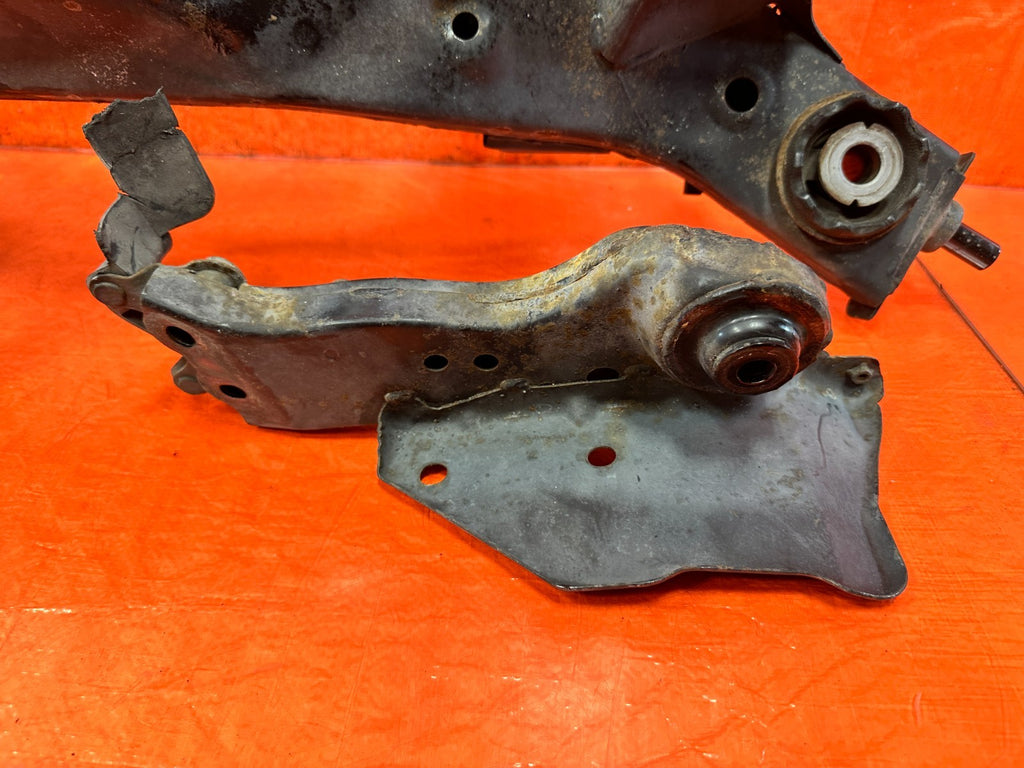 2008 2015 INFINITI G37 REAR SUBFRAME CROSSMEMBER SUSPENSION OEM 55400 JL00B 3287