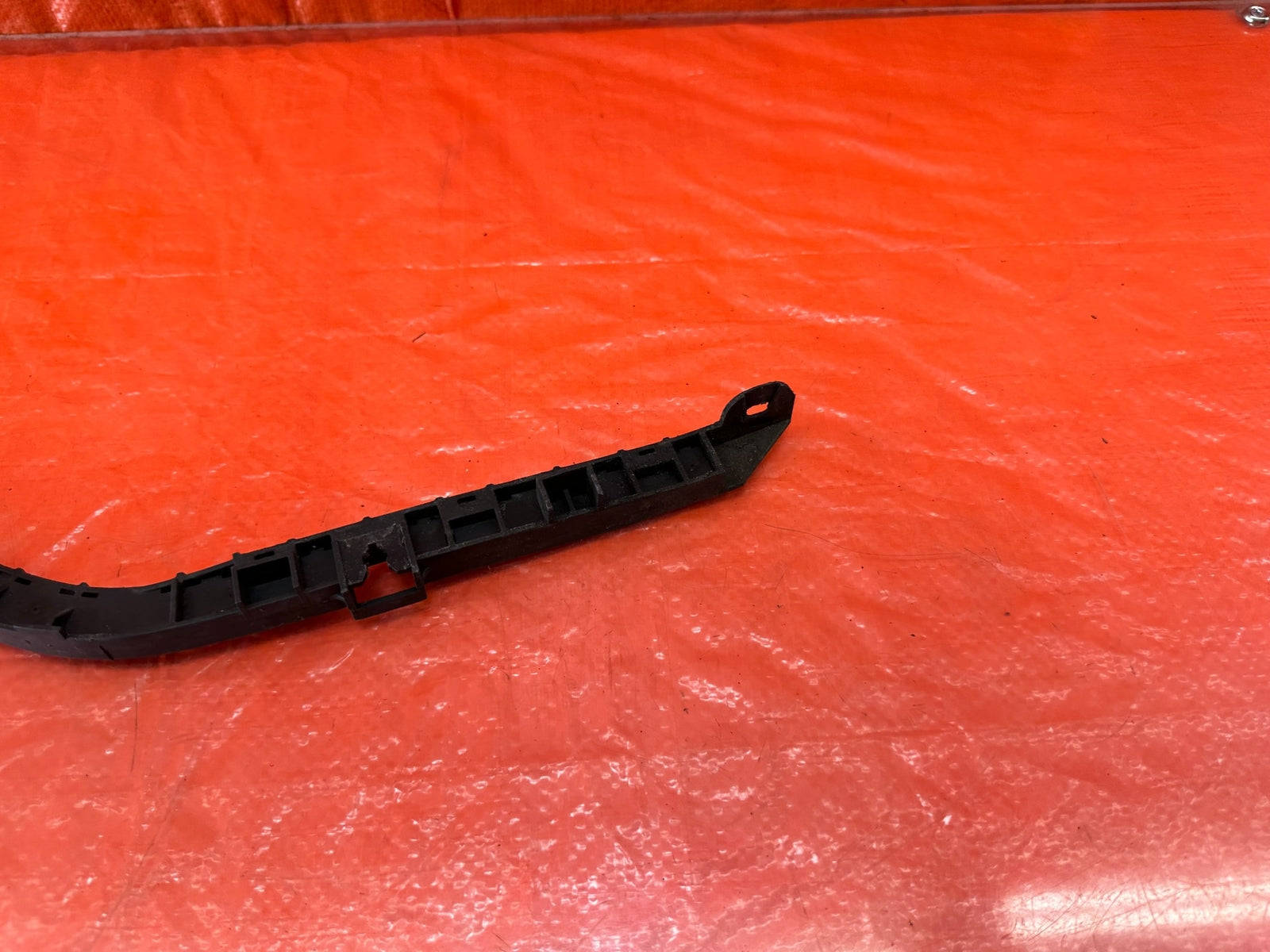04 08 ACURA TSX   LEFT REAR   BUMPER BRACKET CLIP SPACER RETAINER   OEM #19615