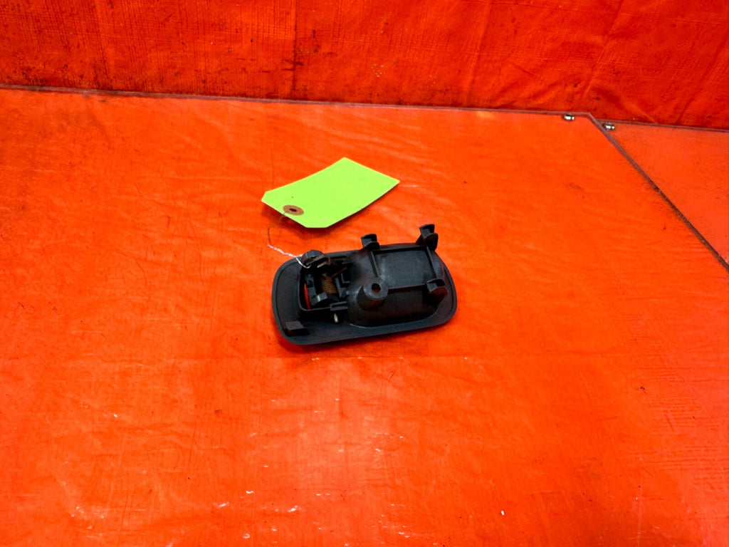 96 00 HONDA CIVIC 4D SEDAN   DRIVER LEFT REAR   INTERIOR DOOR HANDLE OEM 2973