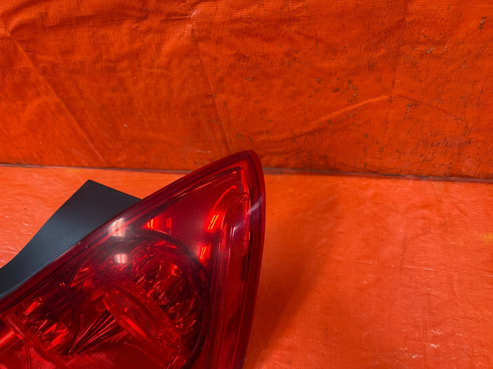 08 13 INFINITI G37 COUPE 2D PASSENGER RIGHT   TAIL LIGHT LAMP W/ HARNESS OEM 3281