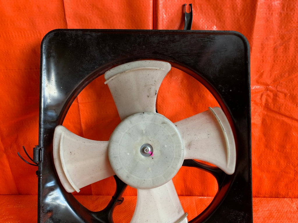 1997 97 ACURA INTEGRA LS SEDAN   CONDENSER FAN   AFTERMARKET BRAND4