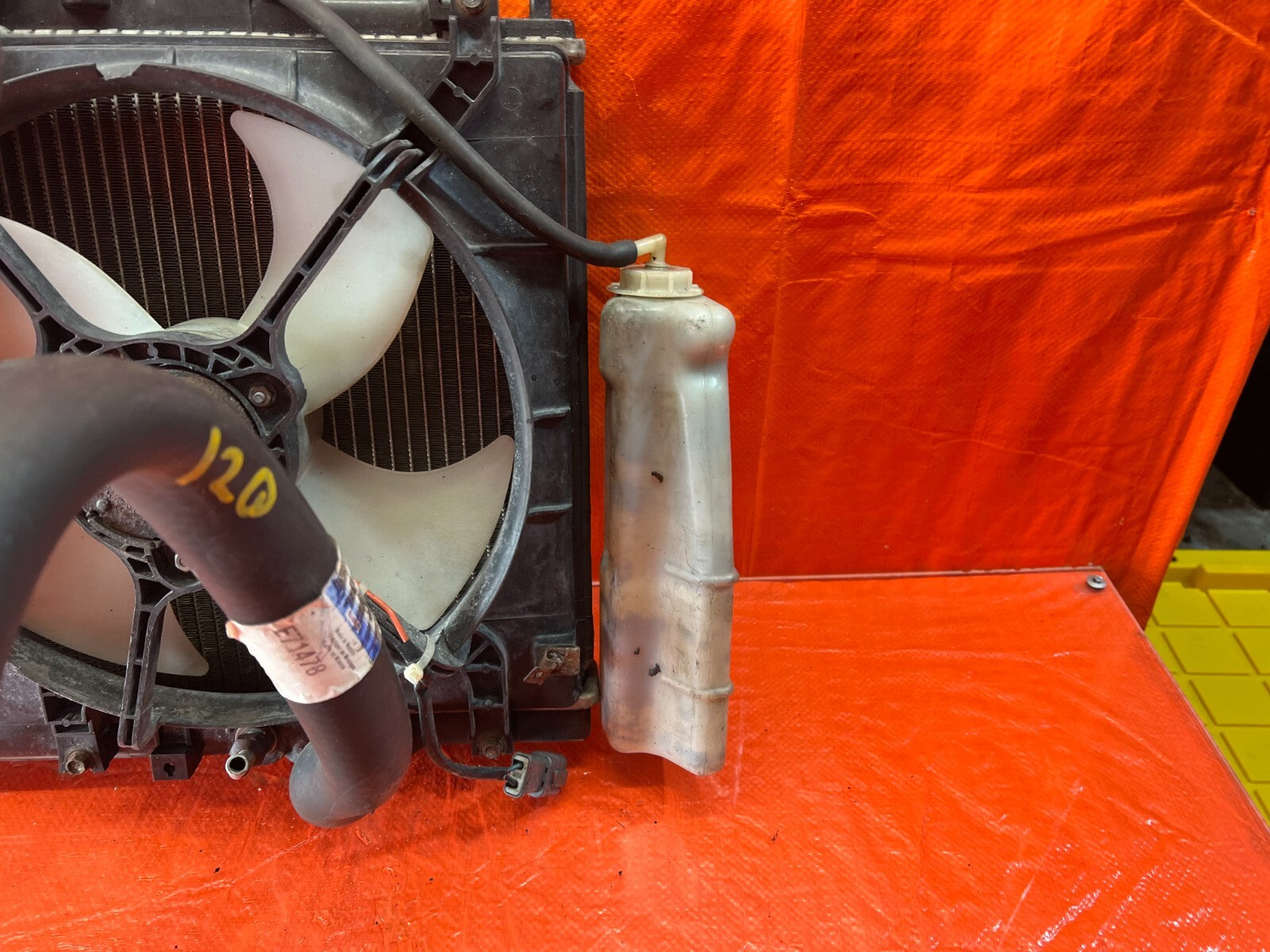 99 01 HONDA PRELUDE   MANUAL RADIATOR W/ BOTH COOLING FANS & OVERFLOW TANK   OEM8