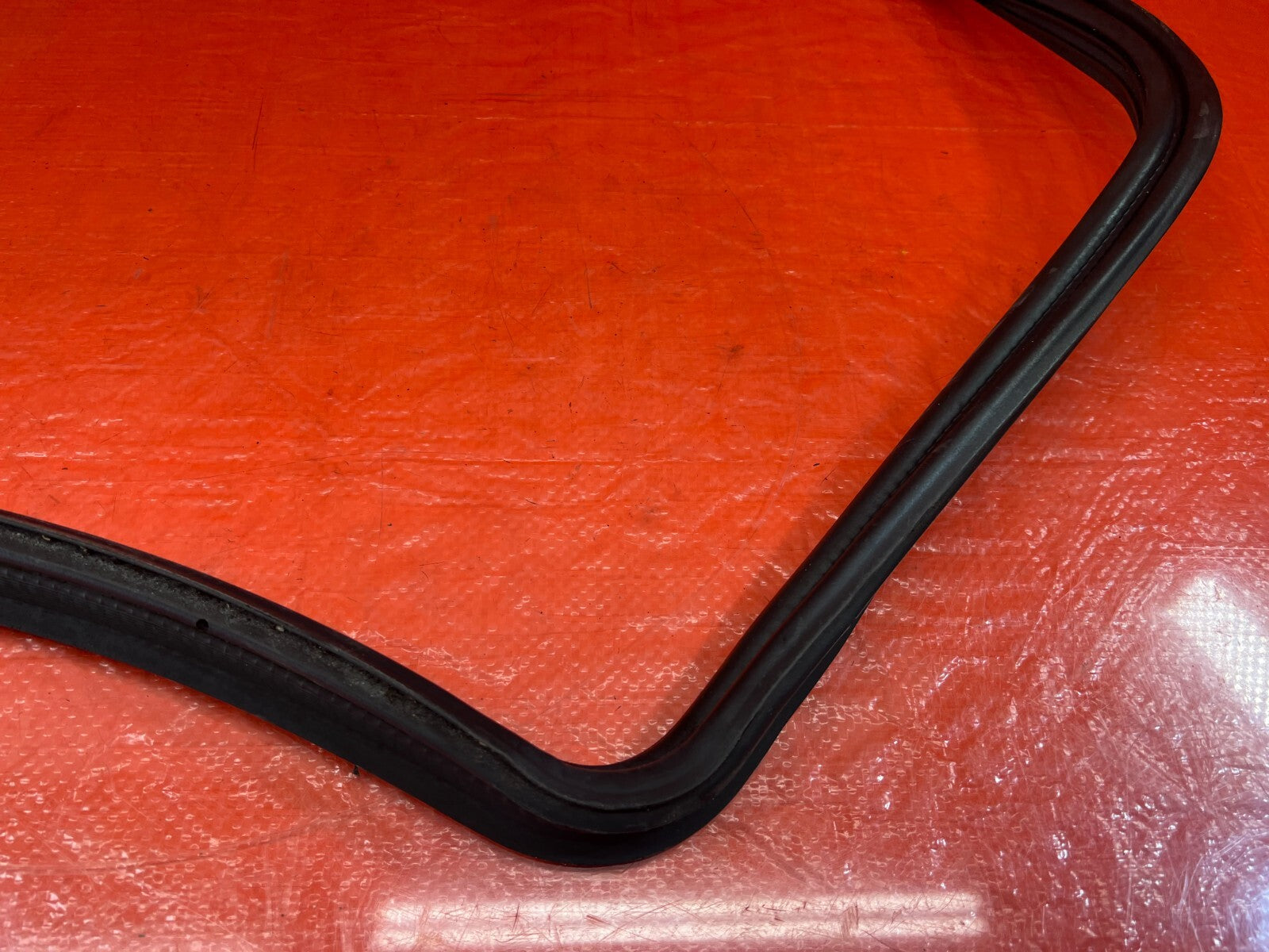 04 08 ACURA TSX   LEFT REAR   DOOR TO CHASSIS WEATHER STRIP OPEN TRIM OEM #2059