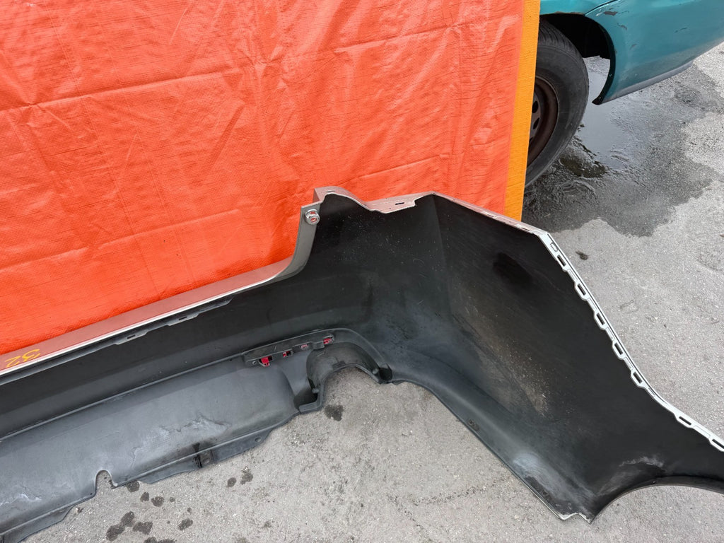 09 14 ACURA TSX   REAR BUMPER COVER WITH REFLECTORS   OEM FACTORY OE 32112