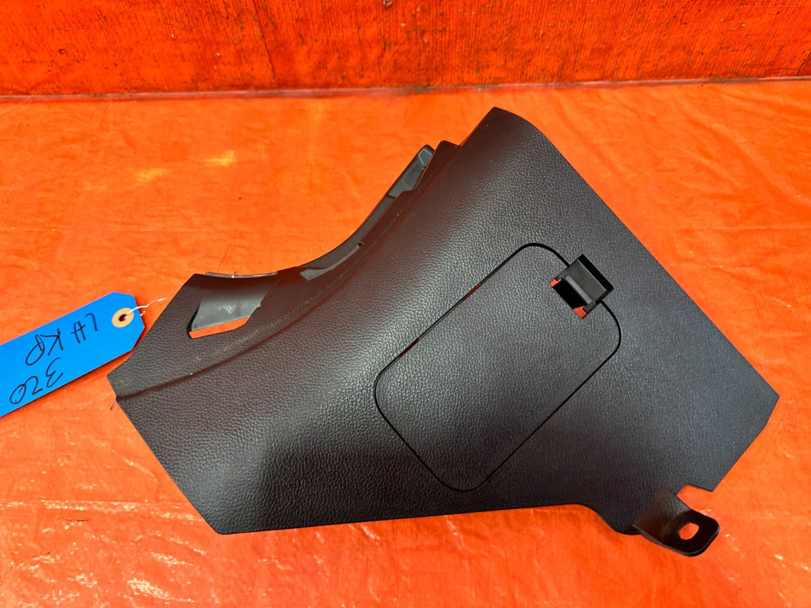 08 13 INFINITI G37 COUPE 2D   KICK PANEL   DRIVER LEFT SIDE W/ FUSE DIAGRAM OEM3