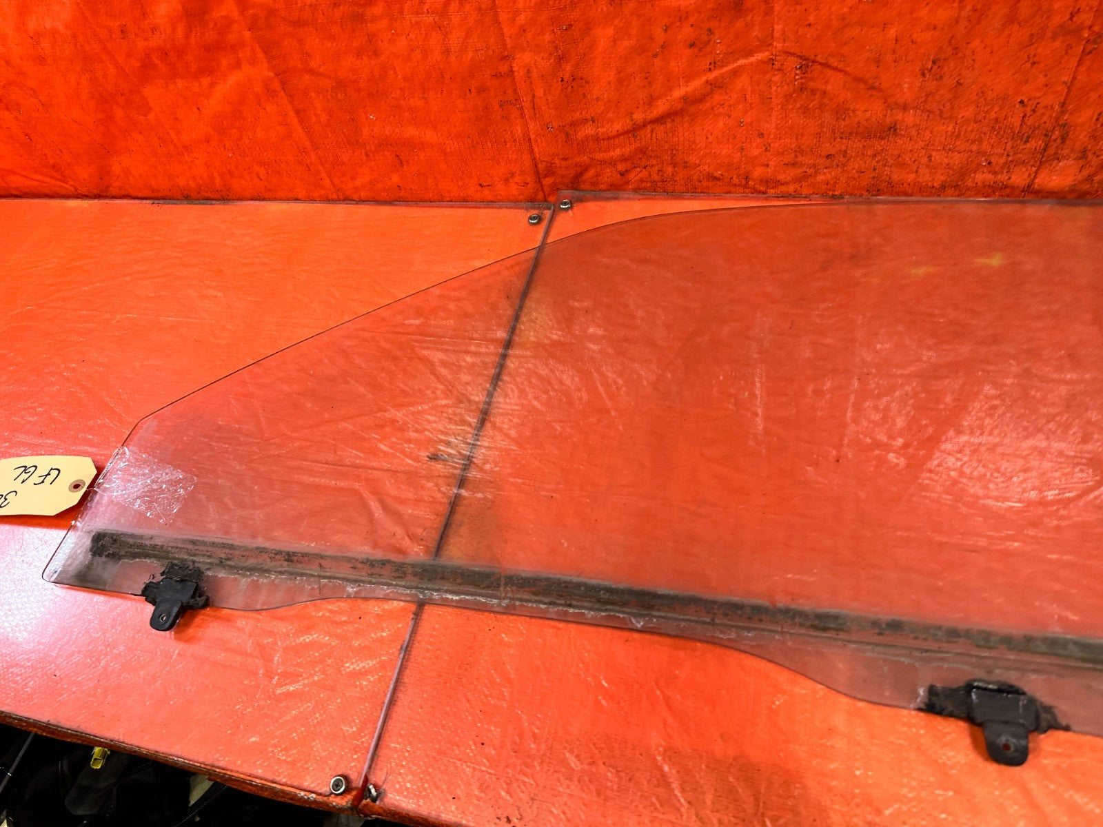 90 91 HONDA CIVIC HATCHBACK   DRIVER LEFT FRONT DOOR GLASS WINDOW OEM 3257