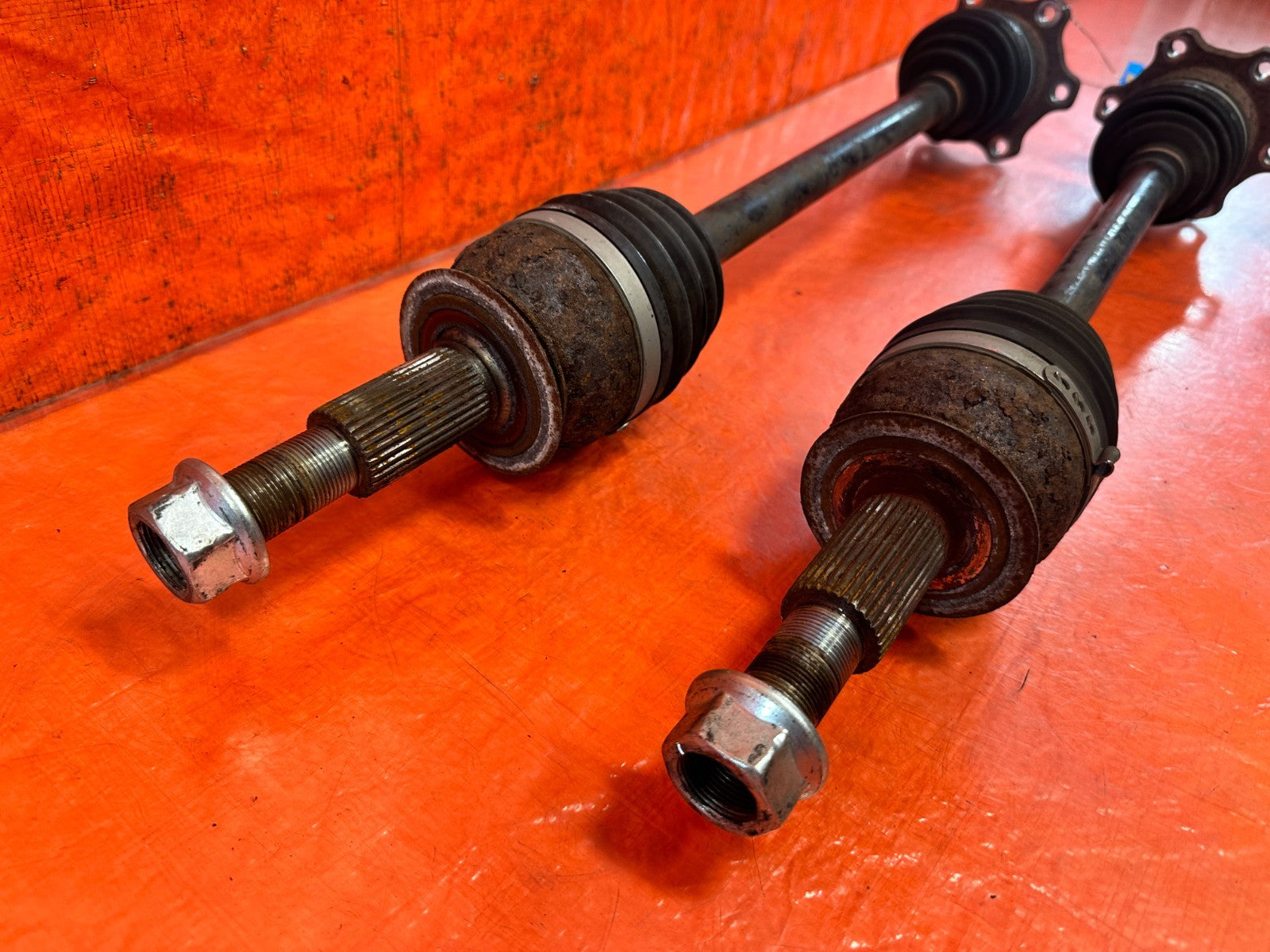 08 15 INFINITI G37 & Q60   LEFT & RIGHT   MANUAL STICK SHIFT AXLES   OEM #3297