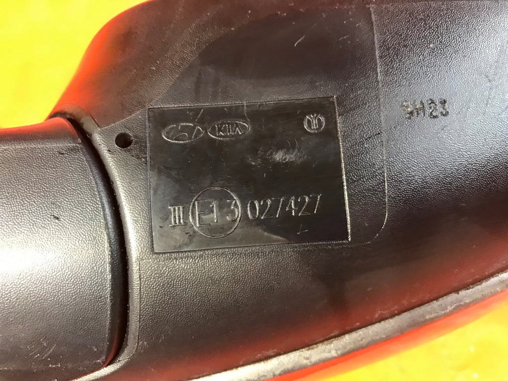 OEM 2010 2011 HYUNDAI ACCENT PASSENGER RIGHT SIDE VIEW MIRROR SILVER   NON POWER8