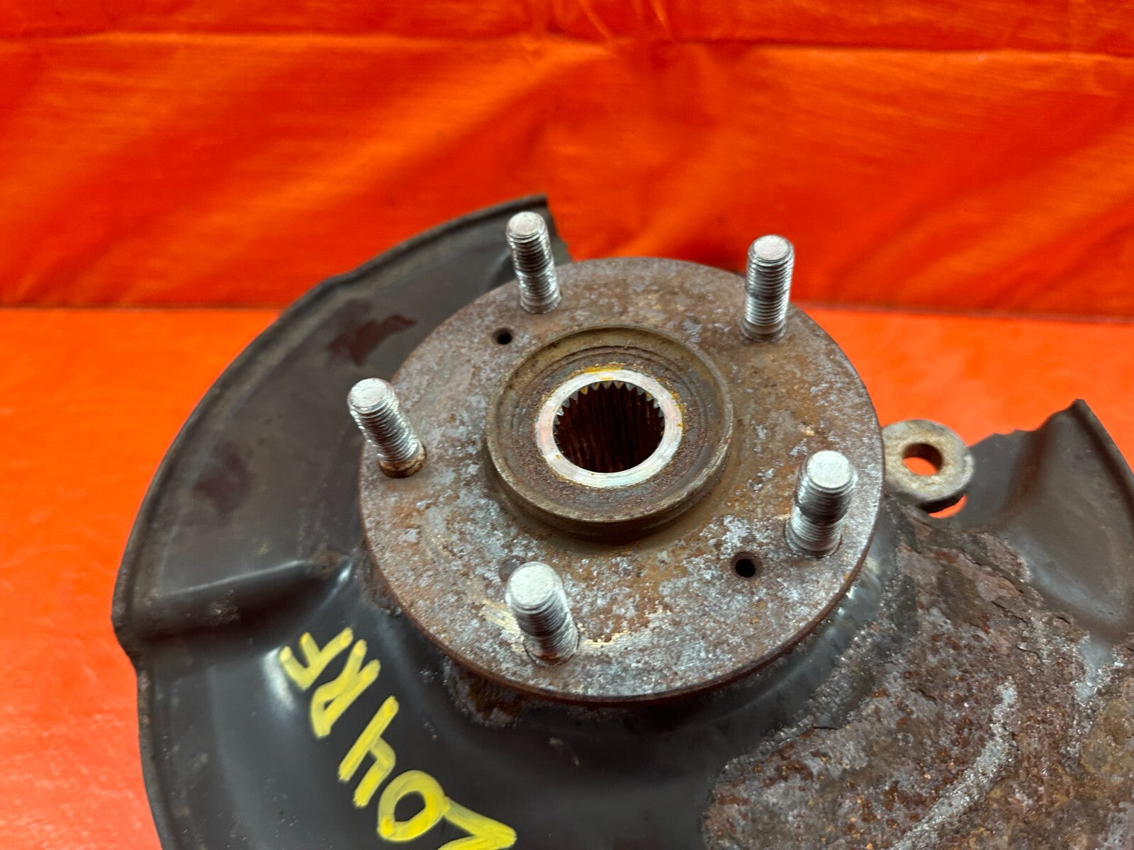 06 11 HONDA CIVIC SI 2D & 4D PASSENGER RIGHT FRONT SPINDLE KNUCKLE HUB OEM #2044