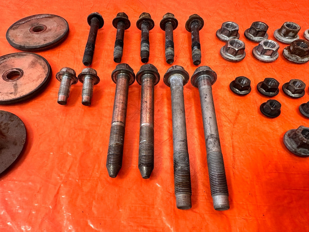 08 15 INFINITI G37 Q60   FRONT SUBFRAME CROSSMEMBER CARRIER BOLTS   OEM 3284