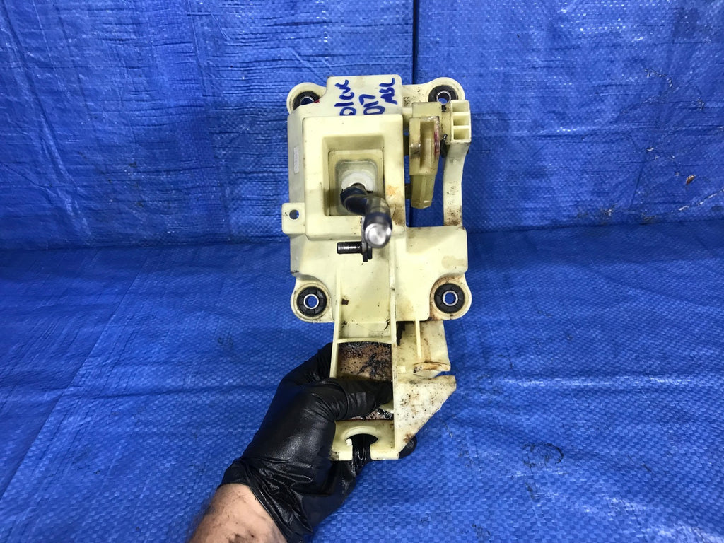 OEM 2002 02 HONDA CIVIC LX 4D SEDAN M/T   5 SPEED MANUAL SHIFTER BOX4