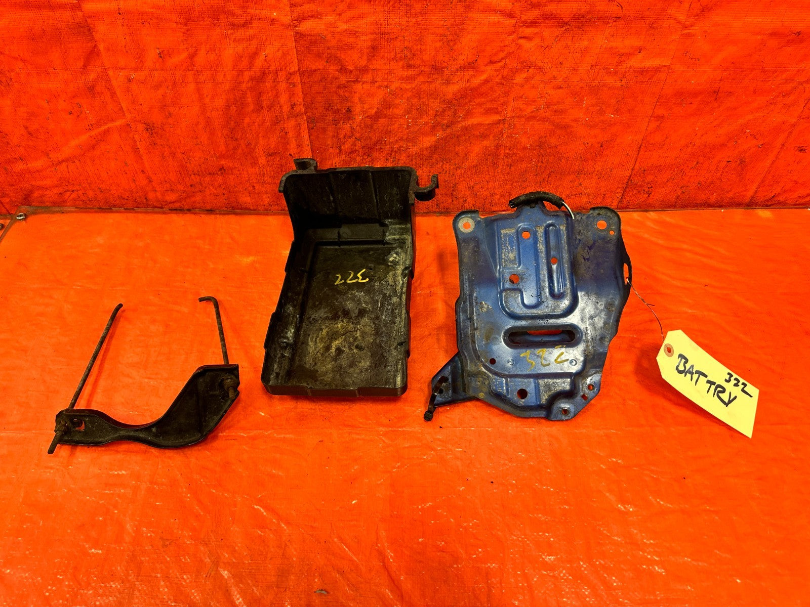 04 08 ACURA TSX   BATTERY TRAY   OEM FACTORY #3220