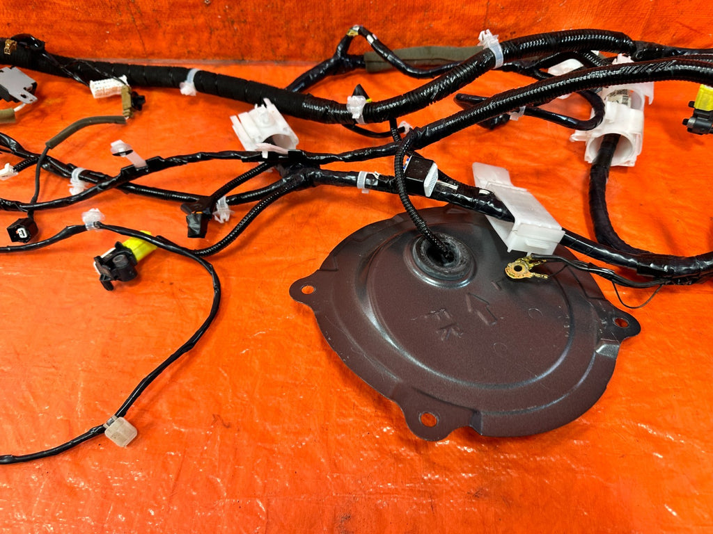 16 17 INFINITI Q50 RED    INTERIOR FLOOR BODY HARNESS   24017 6HB1A OEM  #3168