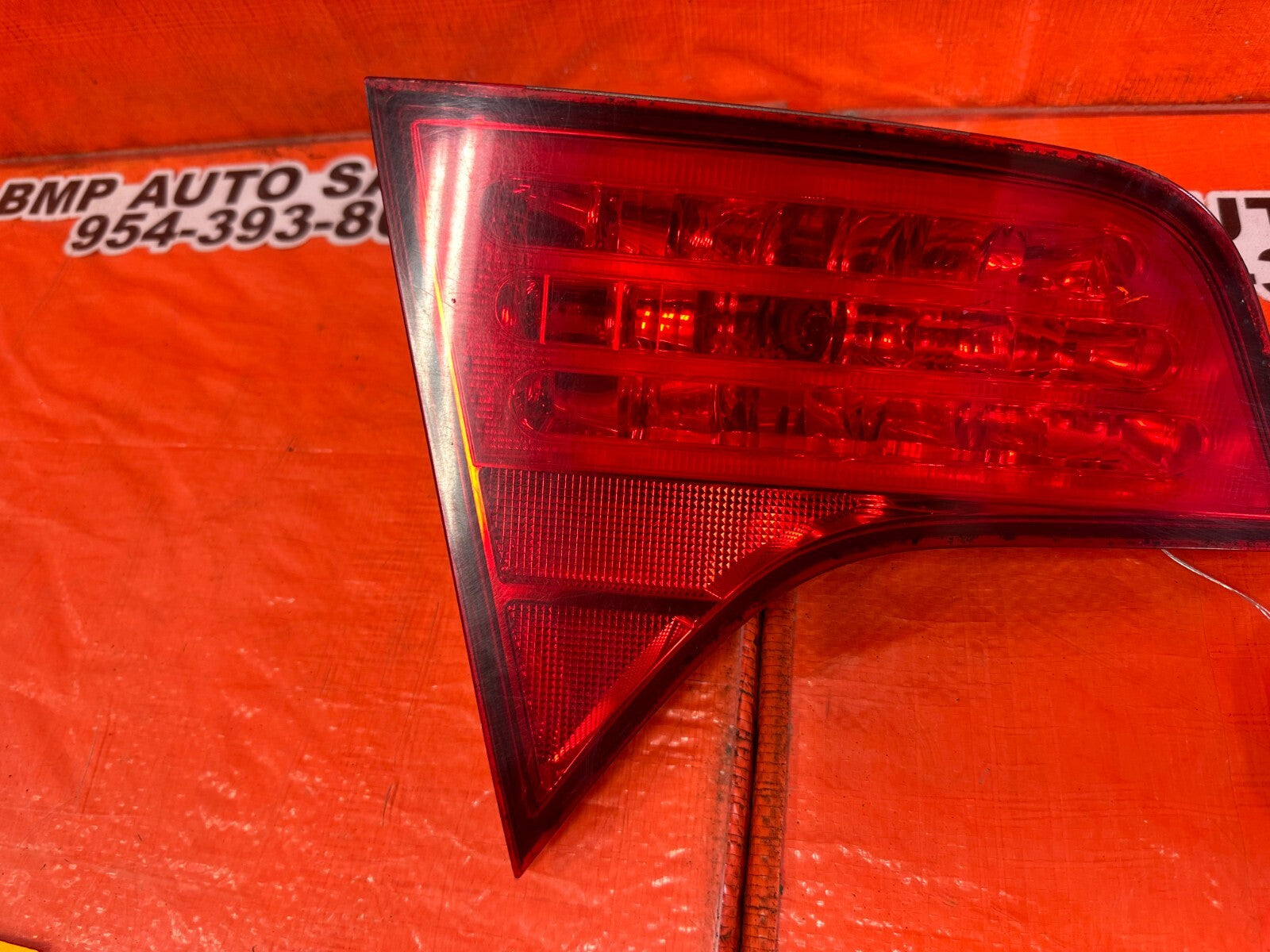 06 08 HONDA CIVIC SEDAN   PASSENGER RIGHT INNER TRUNK TAIL LIGHT LAMP   OEM #2606