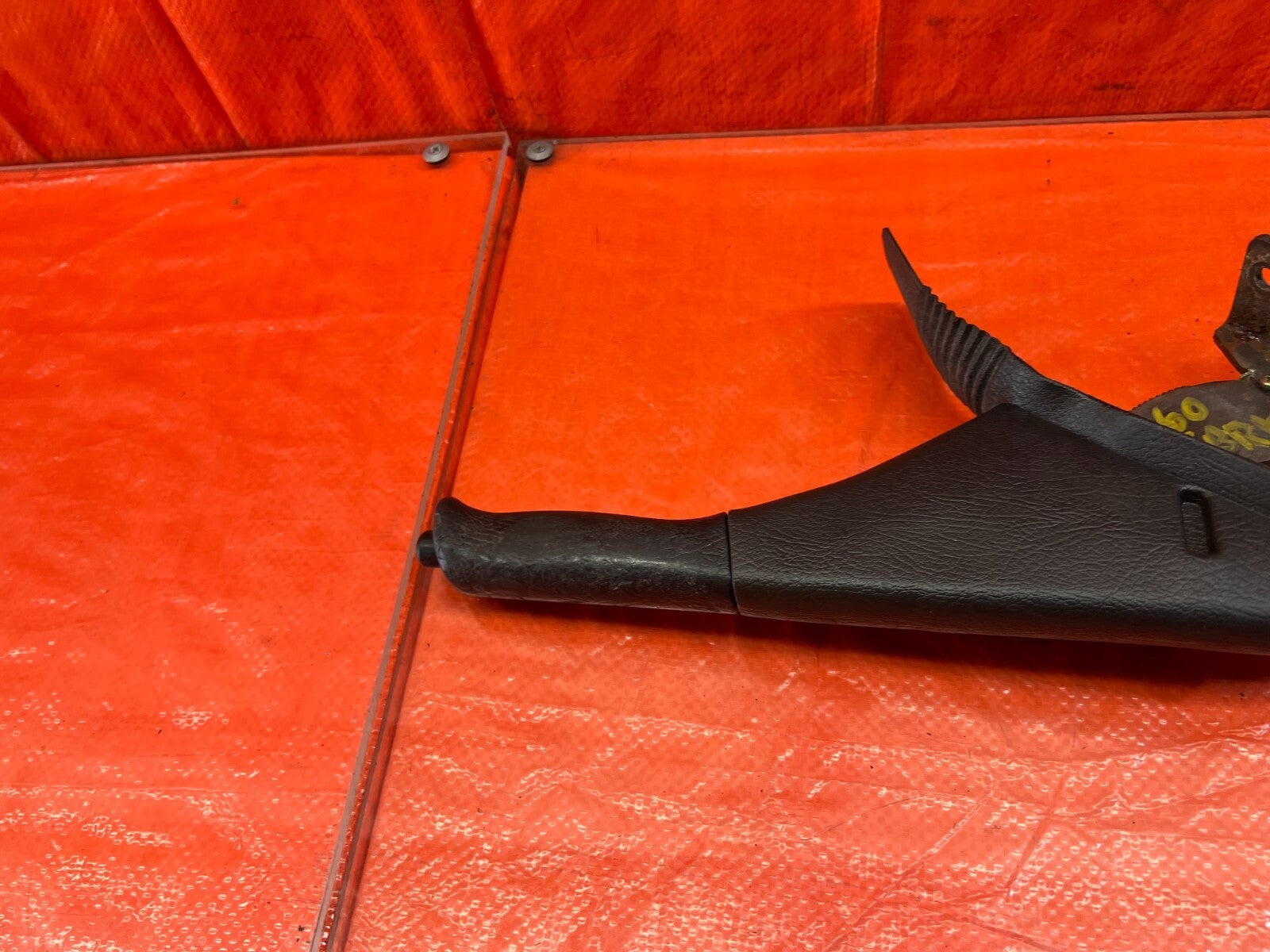 90 93 ACURA INTEGRA   EMERGENCY / PARKING BRAKE HANDLE GRIP LEVER   OEM #16010