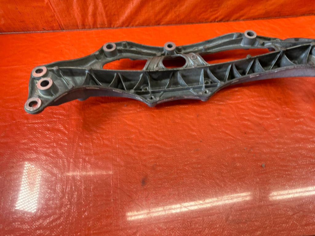 08 12 HONDA ACCORD SEDAN 2.4L FRONT SUB FRAME CROSS MEMBER ALUMINUM BRACKET #2399