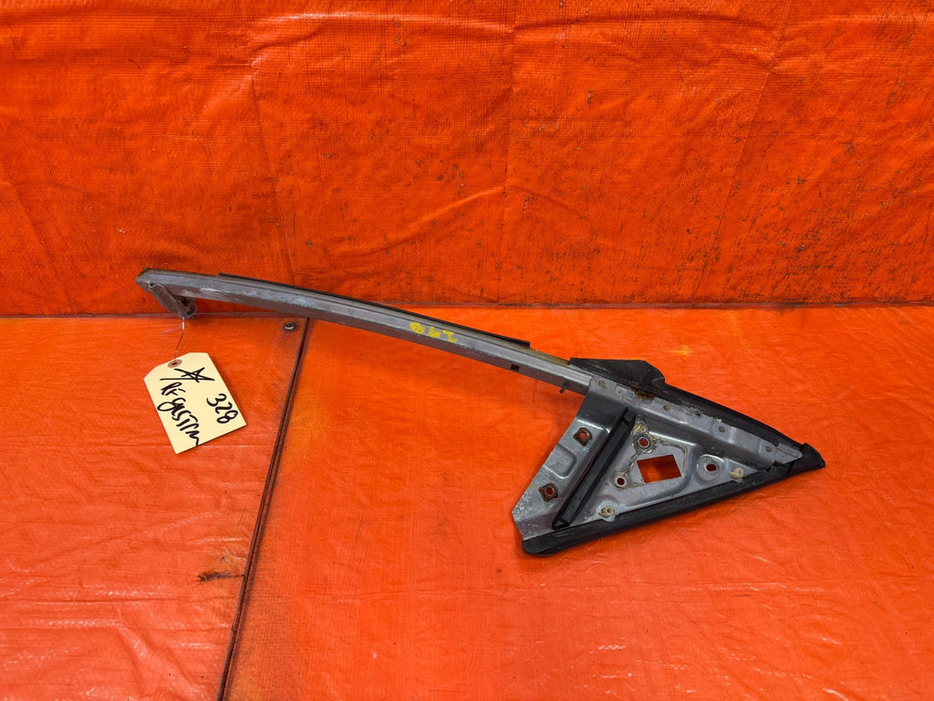 08 13 INFINITI G37 COUPE 2D   WINDOW GUIDE GLASS GUIDE   RIGHT SIDE   OEM #3280