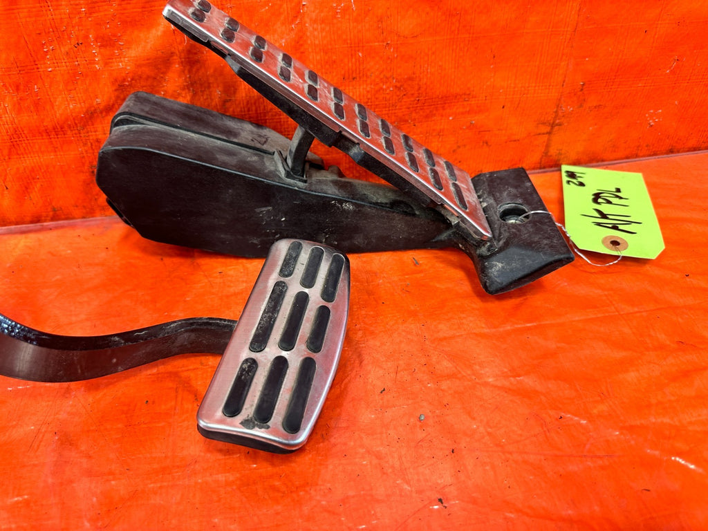 10 16 HYUNDAI GENESIS COUPE 3.8L   AUTOMATIC PEDALS GAS FUEL BRAKE OEM #2998