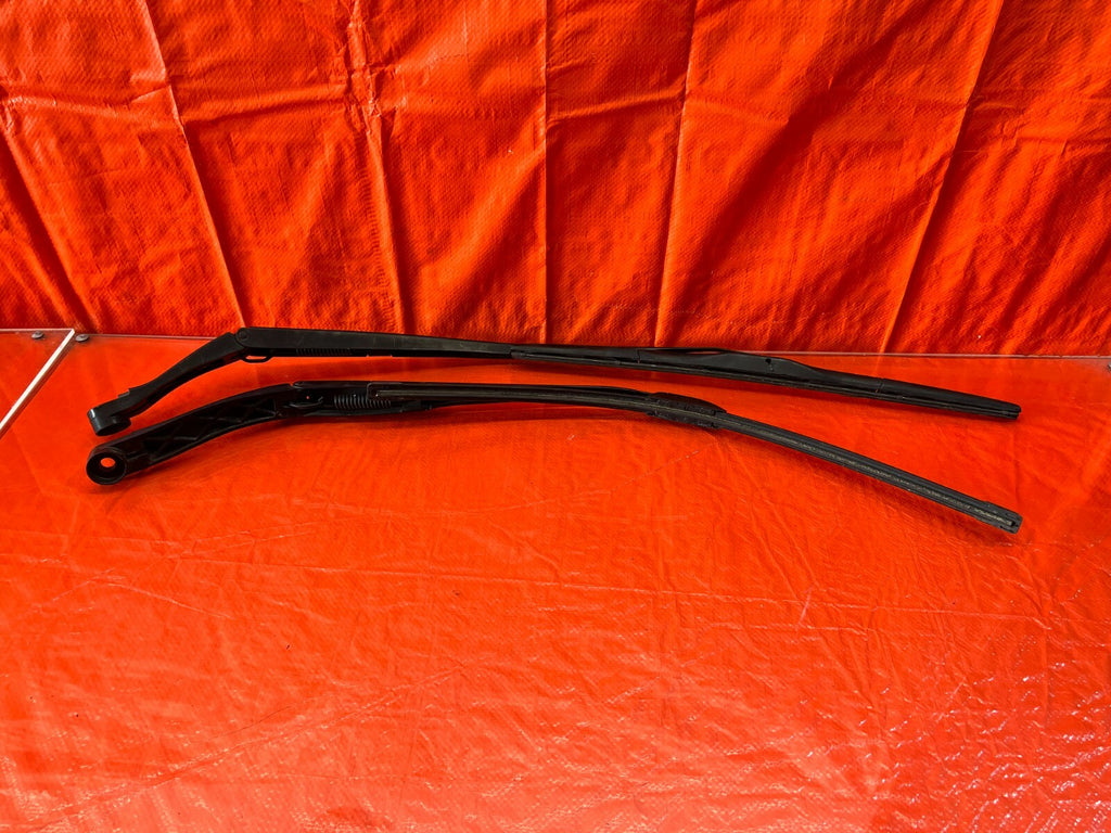 04 08 ACURA TL   WINDSHIELD WIPER ARMS   LEFT AND RIGHT ARM SET   OEM OE #1067