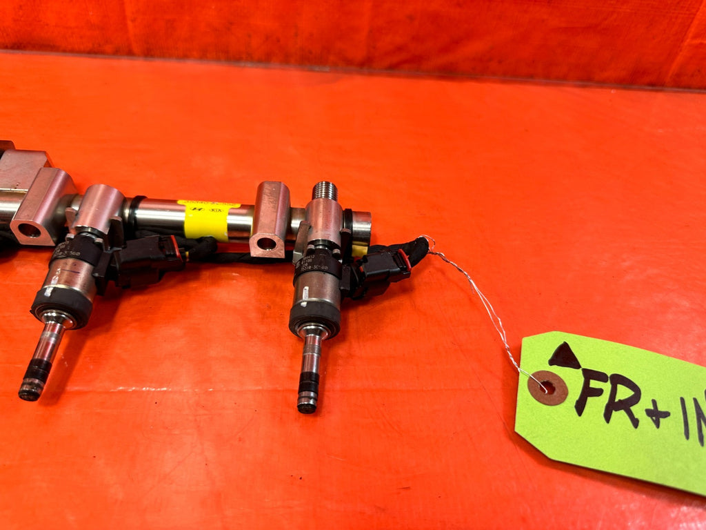 13 16 HYUNDAI GENESIS COUPE 3.8L   G6DJ   LEFT & RIGHT FUEL RAIL FUEL INJECTORS1