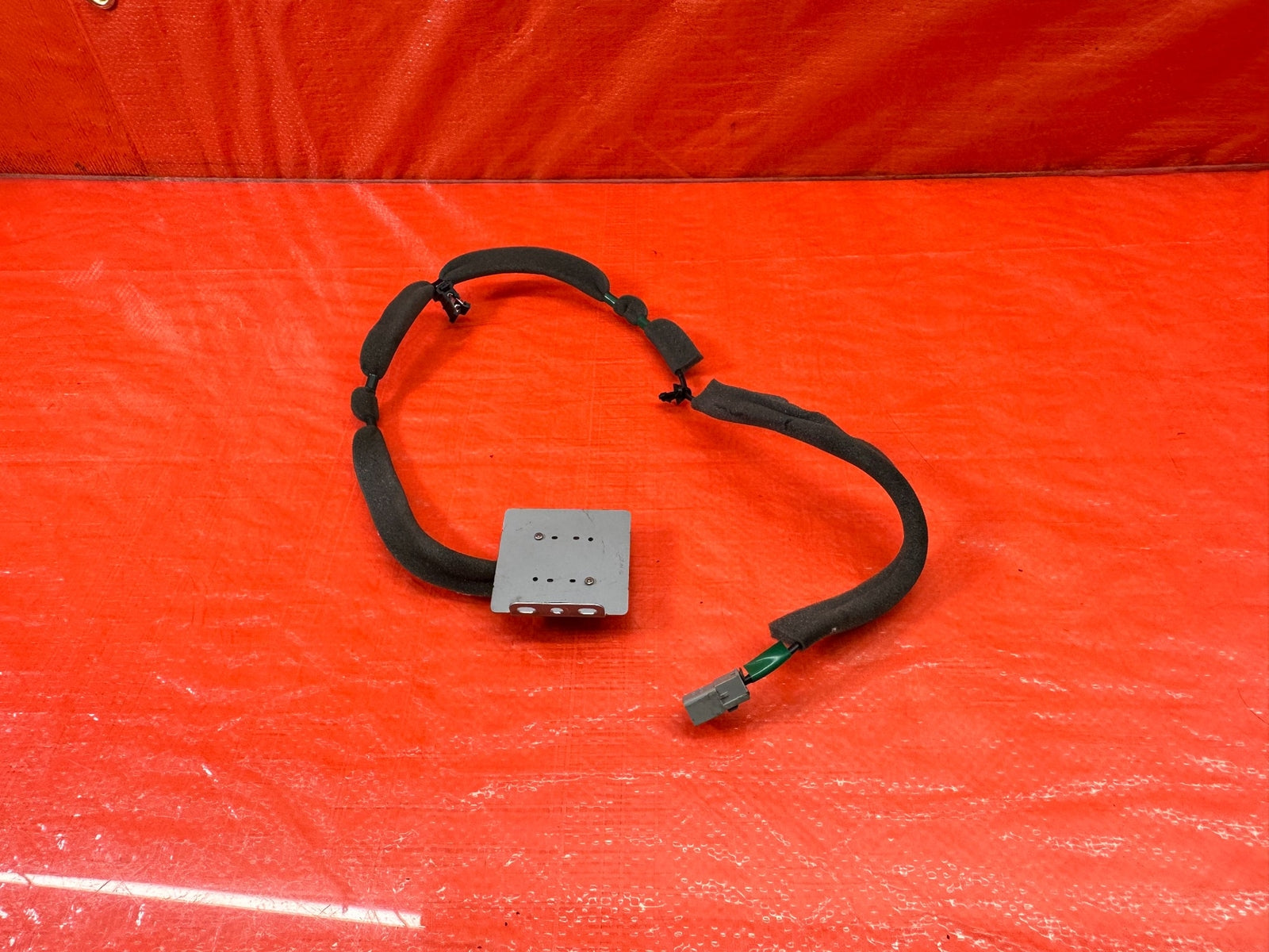 14 20 INFINITI Q50 & 17 20 Q60   GPS RECEIVER ANTENNA   OEM FACTORY #18514