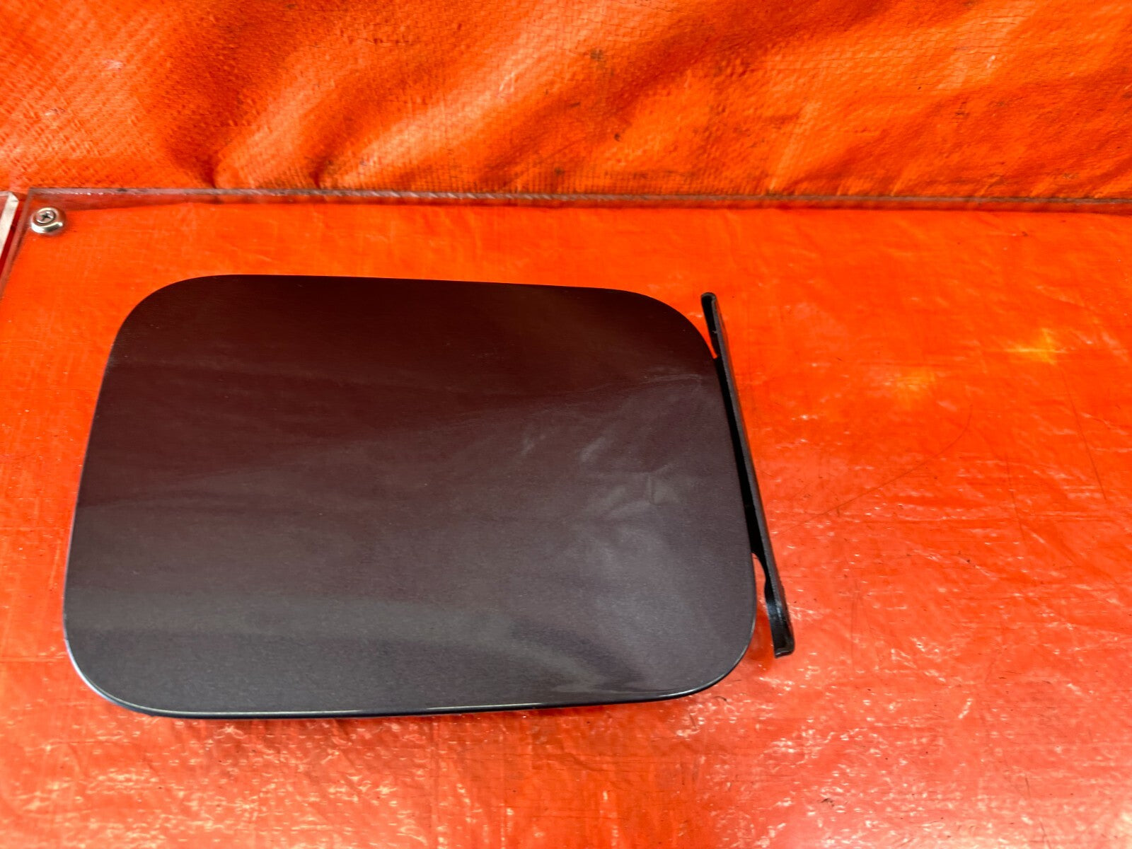 09 13 INFINITI G37 SEDAN   GASOLINE GAS FUEL LID COVER   OEM FACTORY #2382