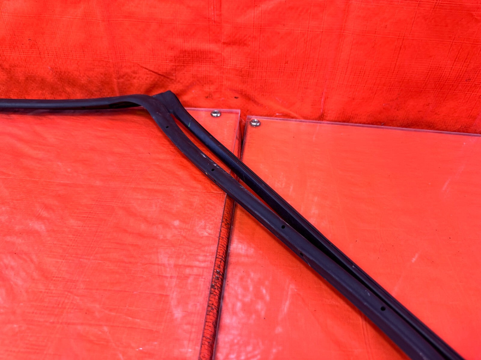 04 08 ACURA TSX   DRIVER LEFT REAR DOOR WEATHER STRIP TRIM SEAL GASKET OEM 2756